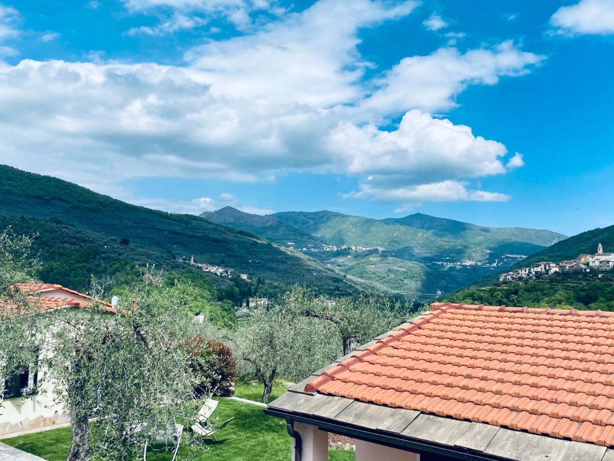 Casa Vacanze Gli Ulivi Borgomaro Exterior foto