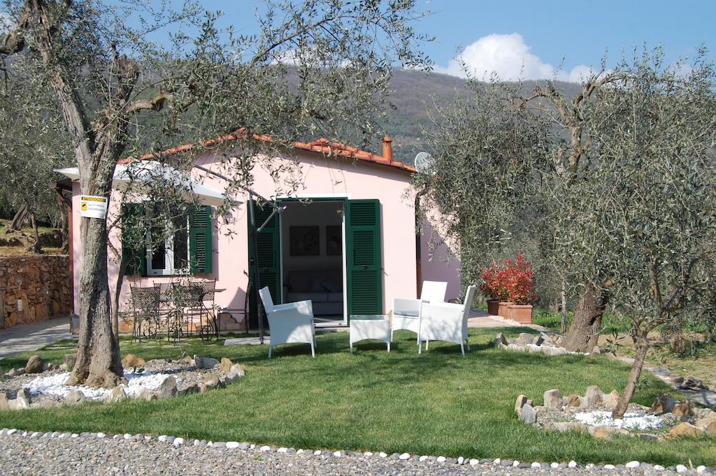Casa Vacanze Gli Ulivi Borgomaro Zimmer foto